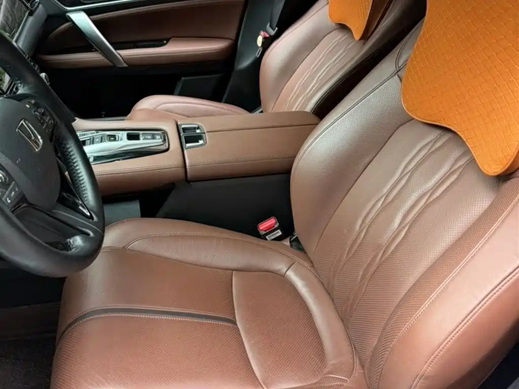 Honda UR-V 370 TURBO 4 WD Premium