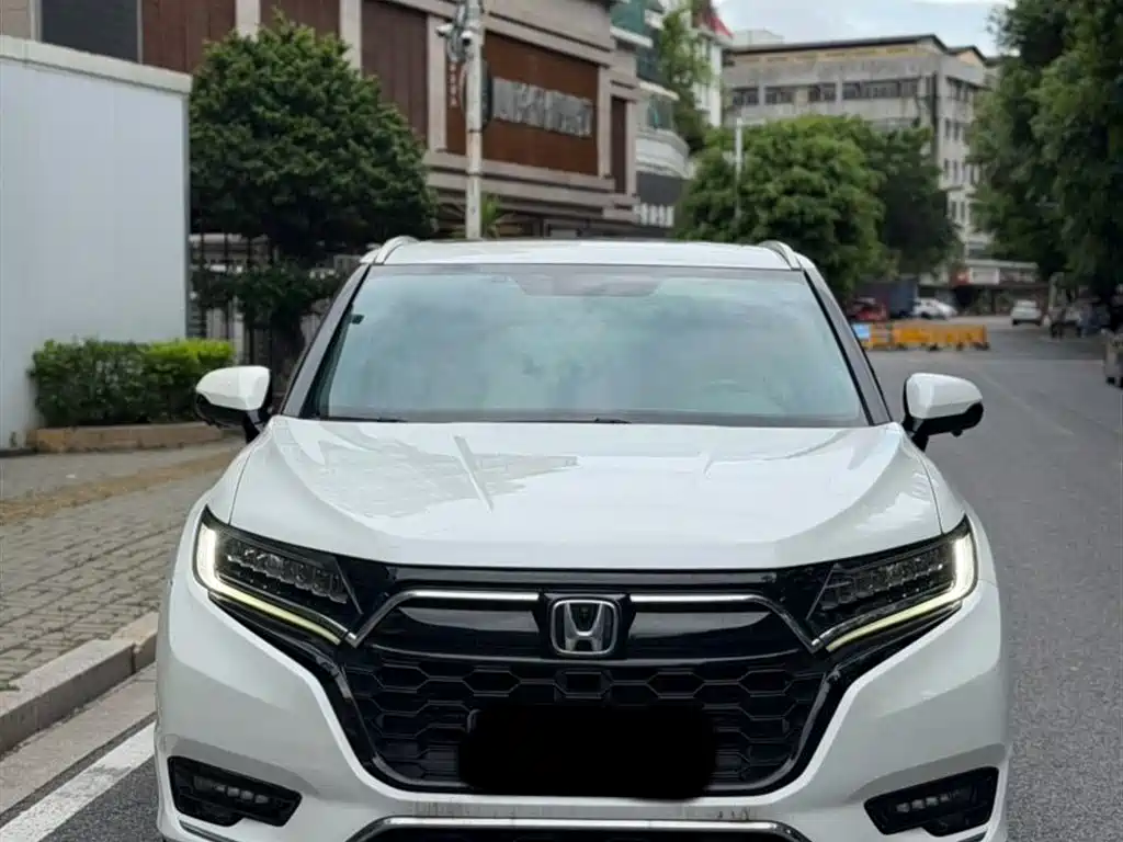 Honda UR-V 370 TURBO 4 WD Premium