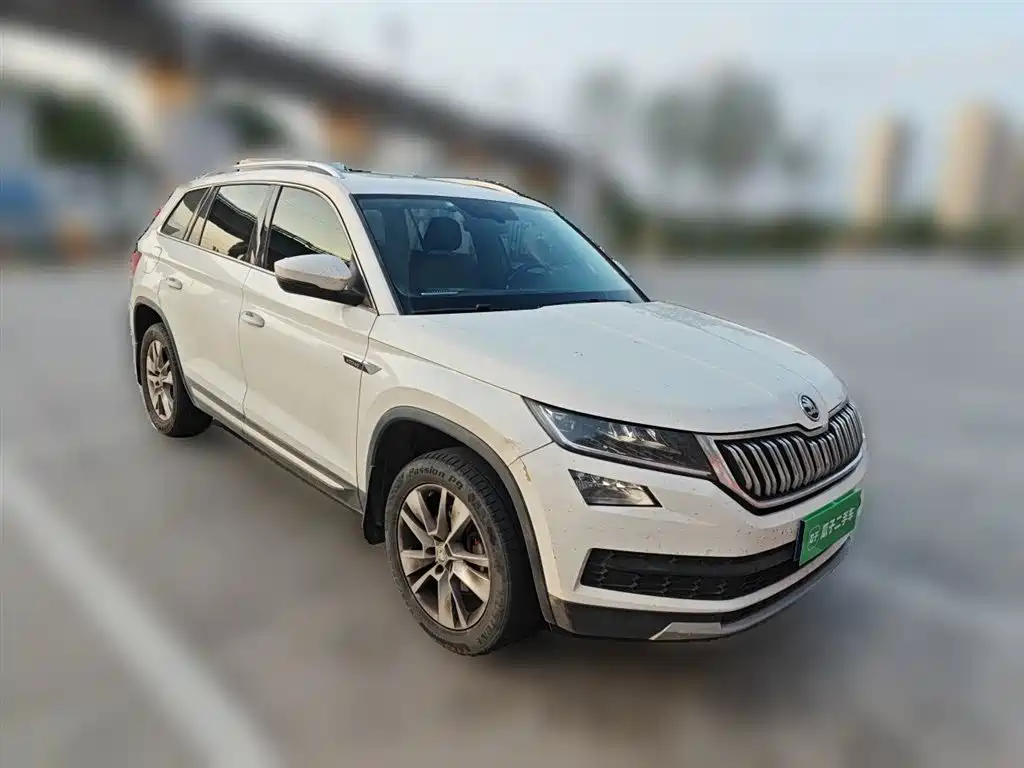 Kodiaq TSI330 7-seat 2 WD Luxury