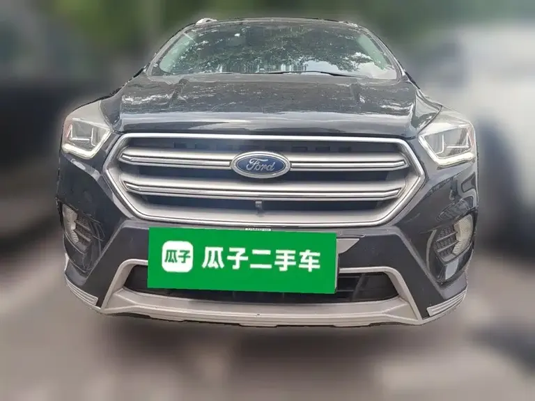 Ford Kuga EcoBoost 180 2 WD Fine Wing
