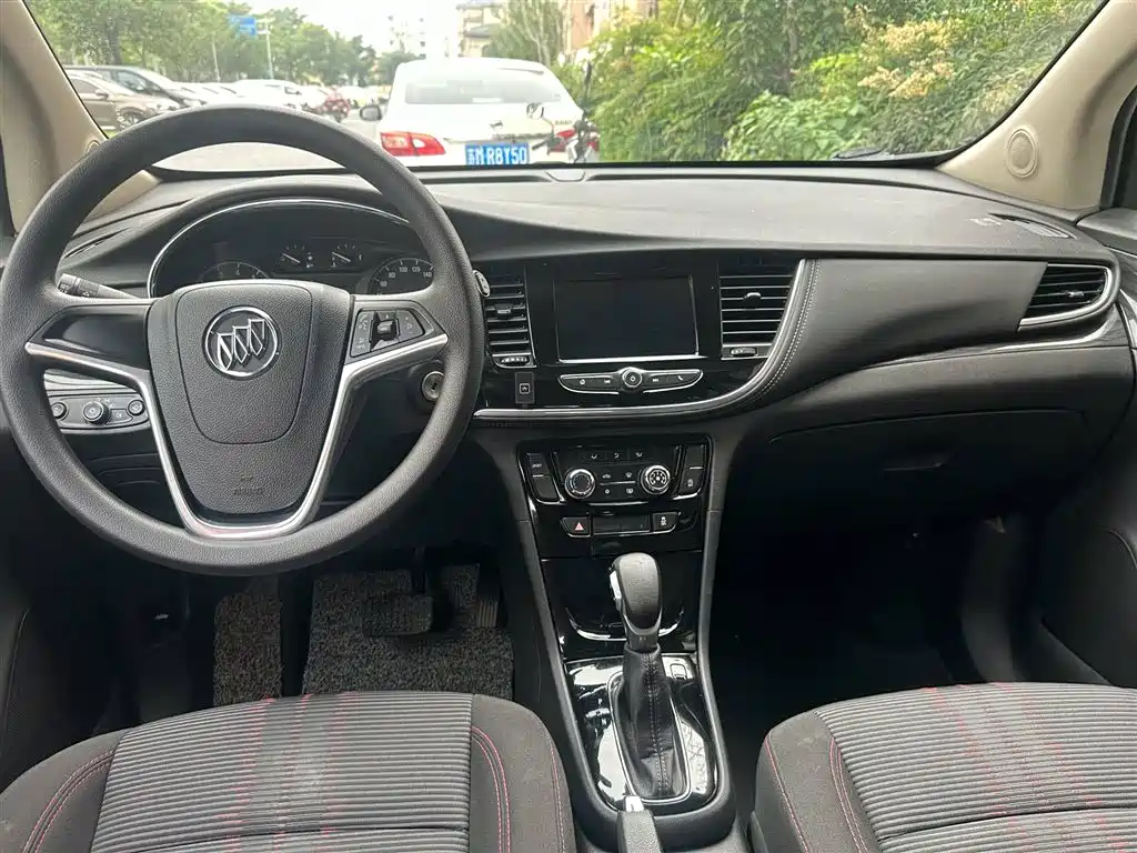 Encore 18 T Auto 2 WD Urban Leading