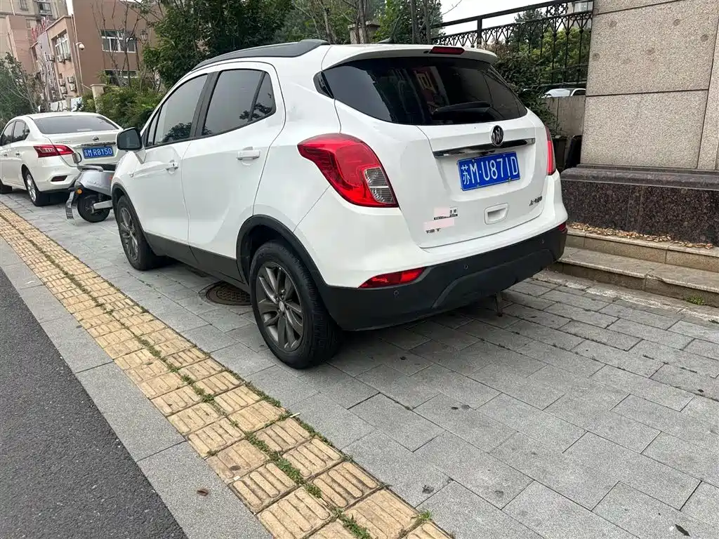 Encore 18 T Auto 2 WD Urban Leading