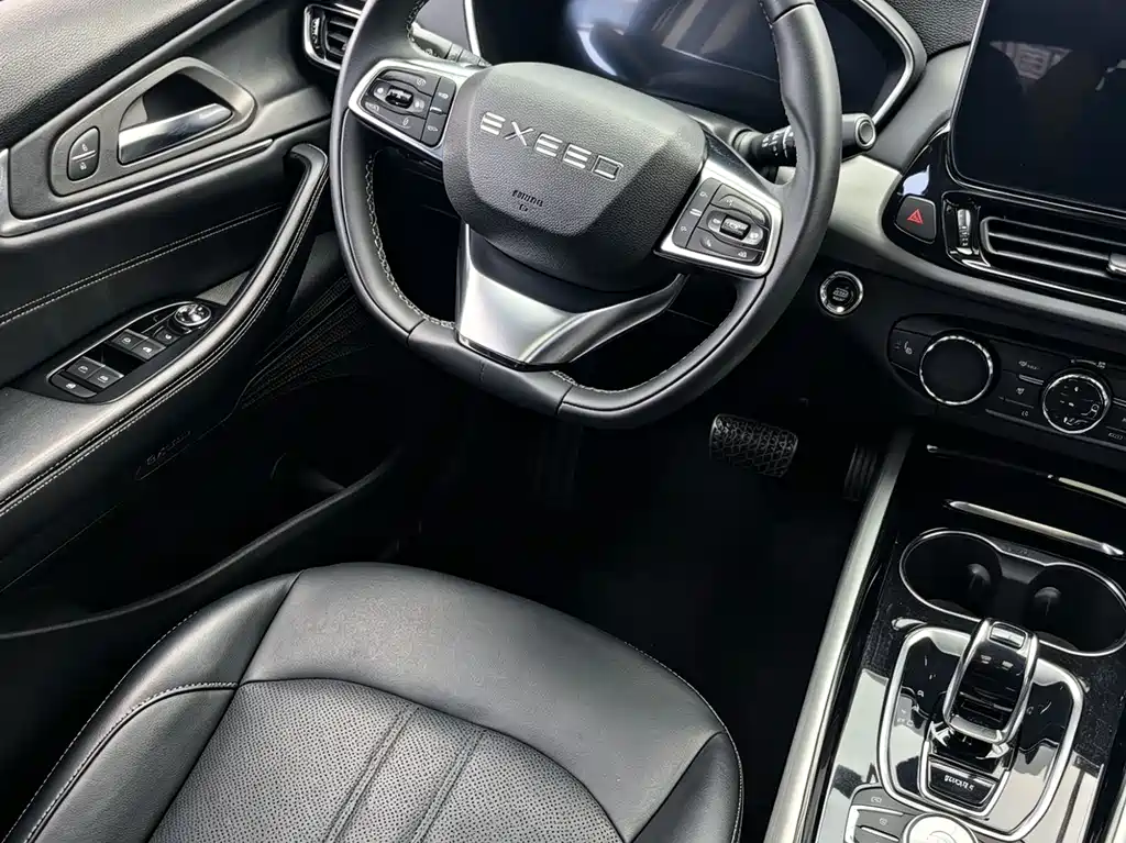 Exeed Lingyun 星途凌云 2020款 1.6 T 两驱星享版