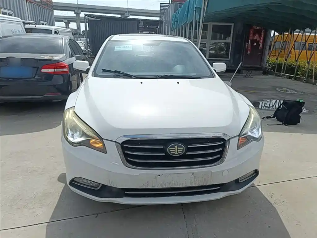 Besturn B50 1.6 L Auto Luxury