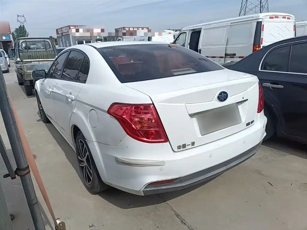 Besturn B50 1.6 L Auto Luxury