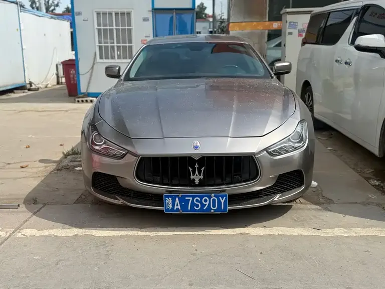 Maserati Ghibli 3.0 T Standard