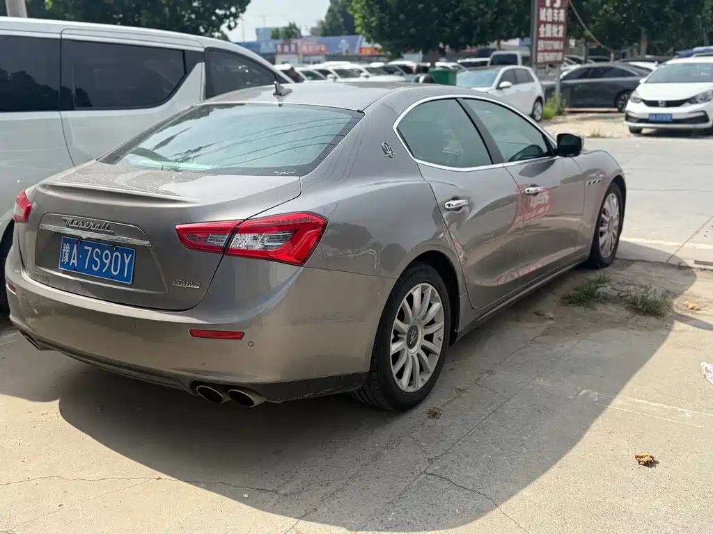 Ghibli 3.0 T Standard