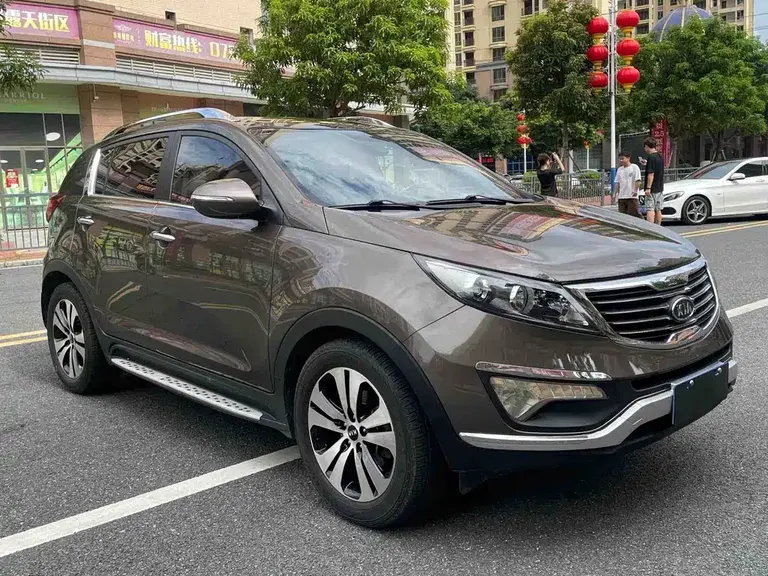 Kia Sportage 2.0 L Auto 2 WD NAVI