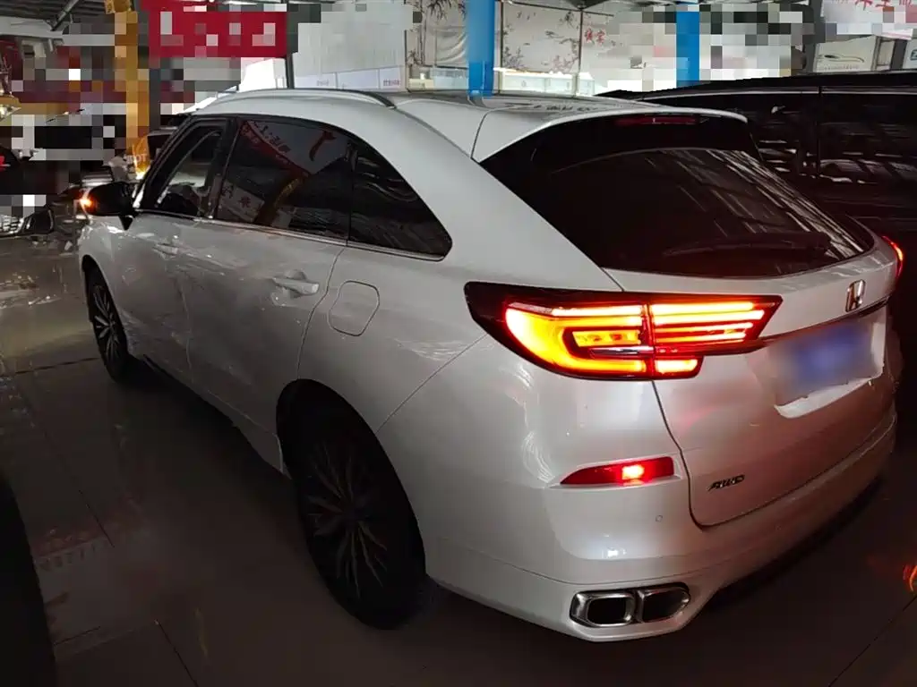 Avancier 370 TURBO 4 WD Premium