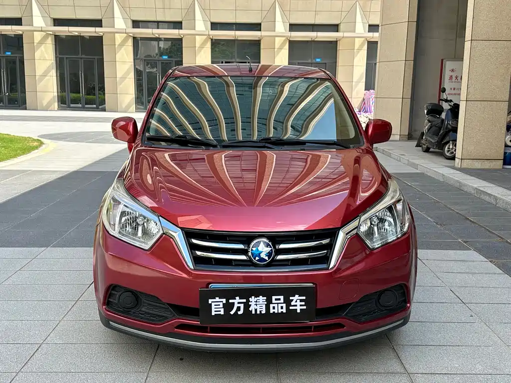 Venucia R50 1.6 L Auto Elite