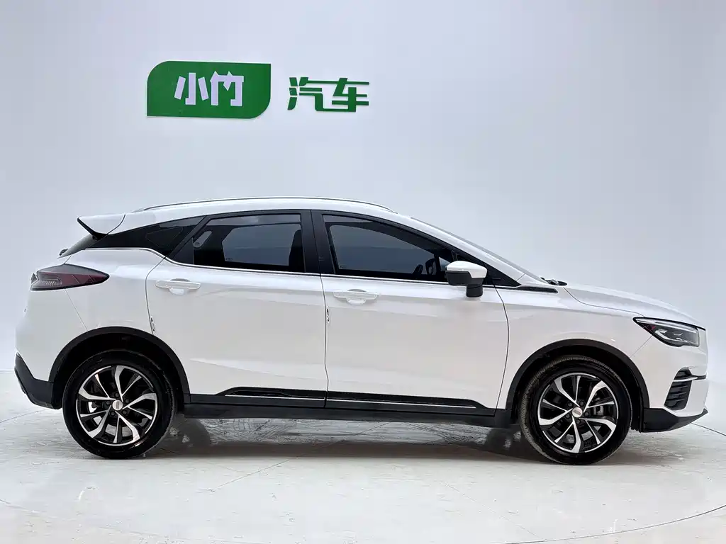 Emgrand S 1.4 T CVT Crossover Player