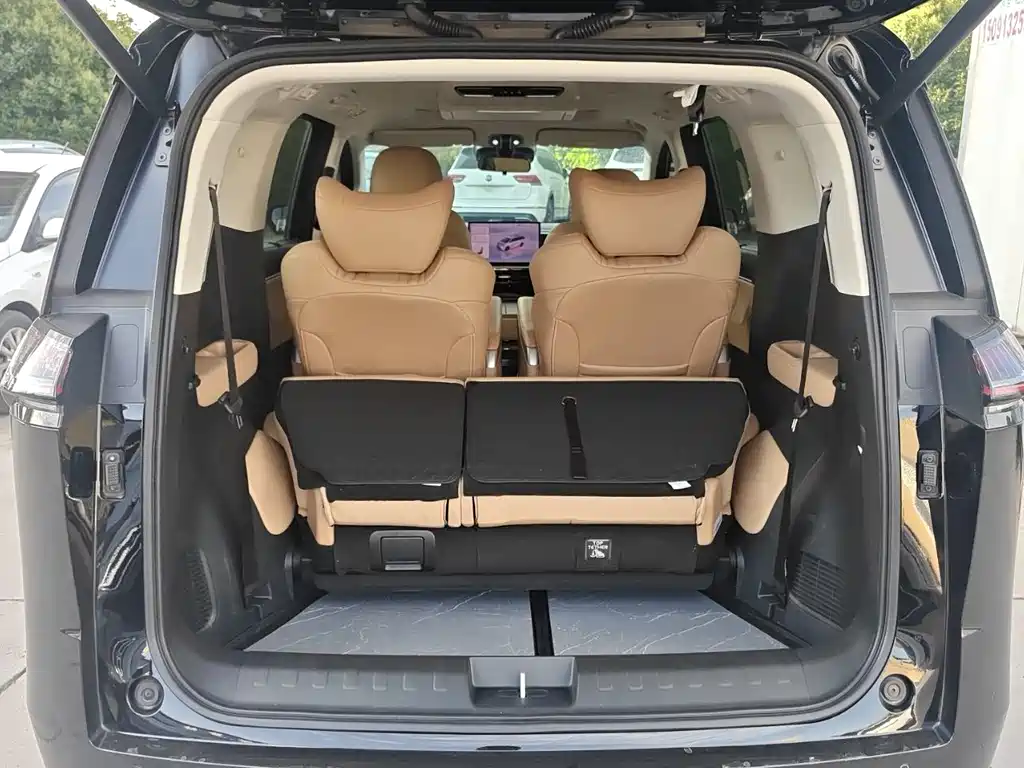 Trumpchi E8 NEV 传祺E8 PHEV 2024款 150 km 龙腾光辉+