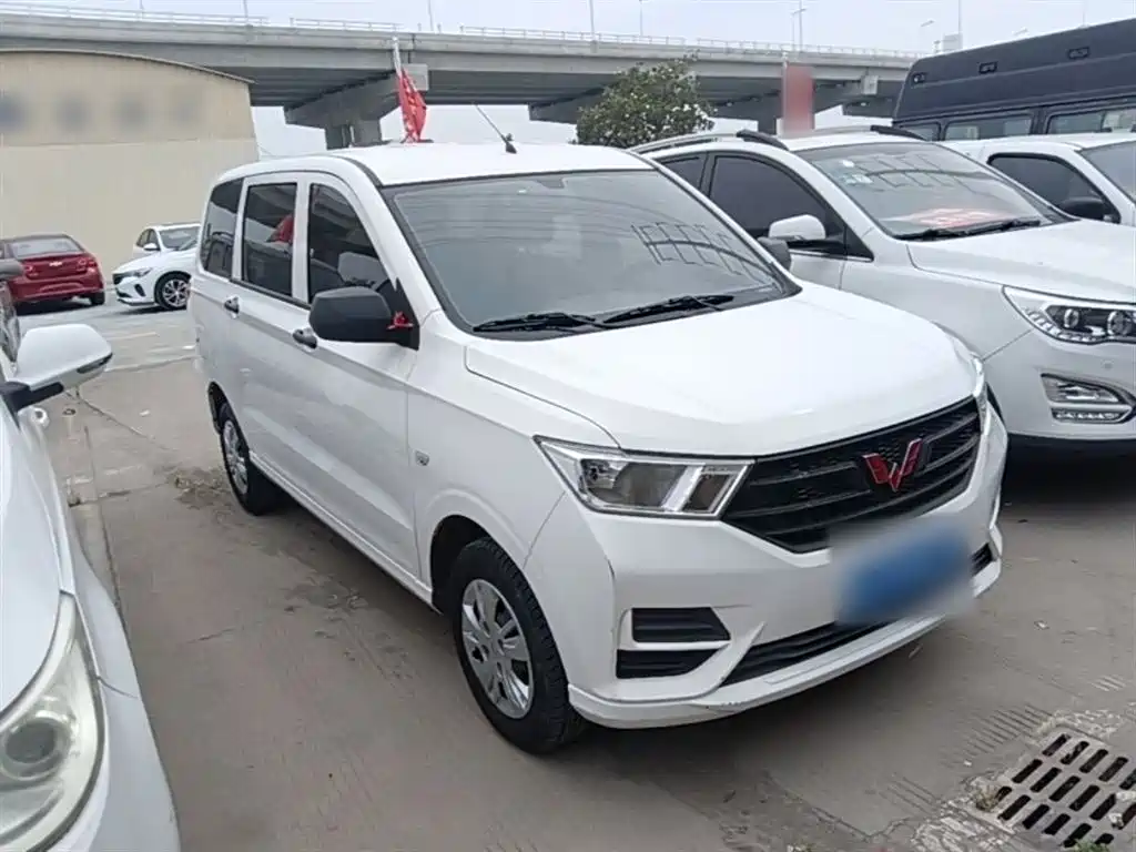 Wuling Hongguang Facelift 1.5 L S Basic Electric Assist LAR