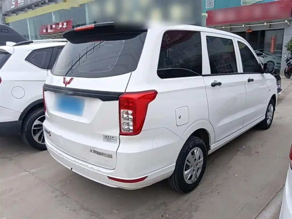 Wuling Hongguang Facelift 1.5 L S Basic Electric Assist LAR