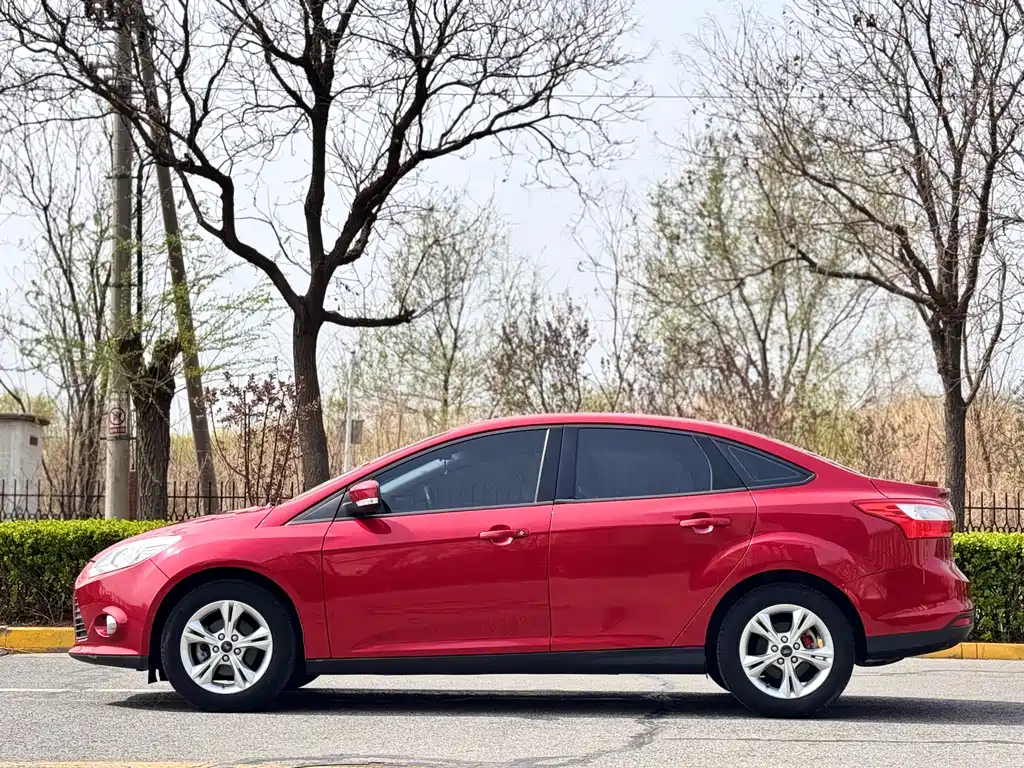Focus Sedan 1.6 L Auto Style