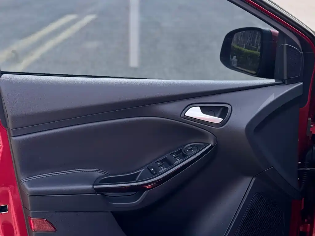 Focus Sedan 1.6 L Auto Style