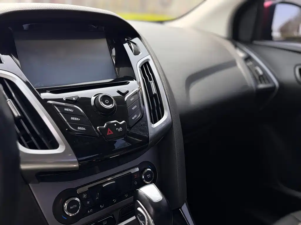 Focus Sedan 1.6 L Auto Style