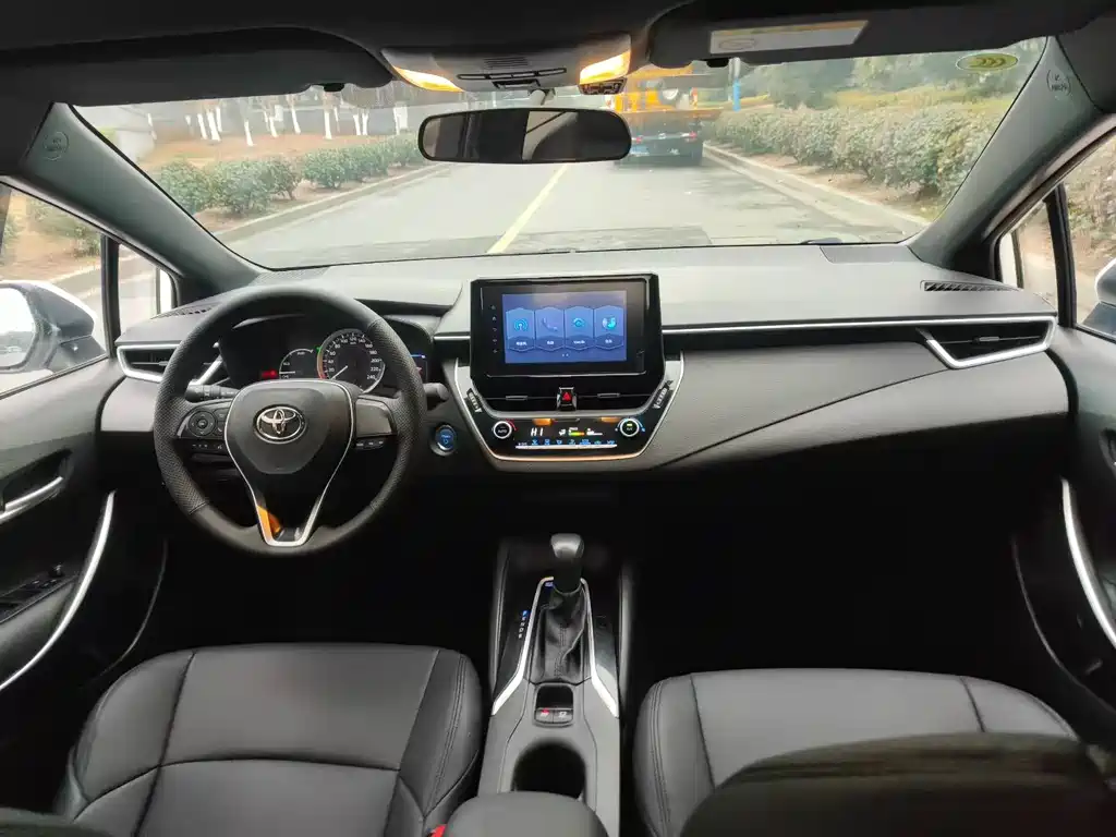Levin Dual Engine 1.8 H E-CVT Progressive
