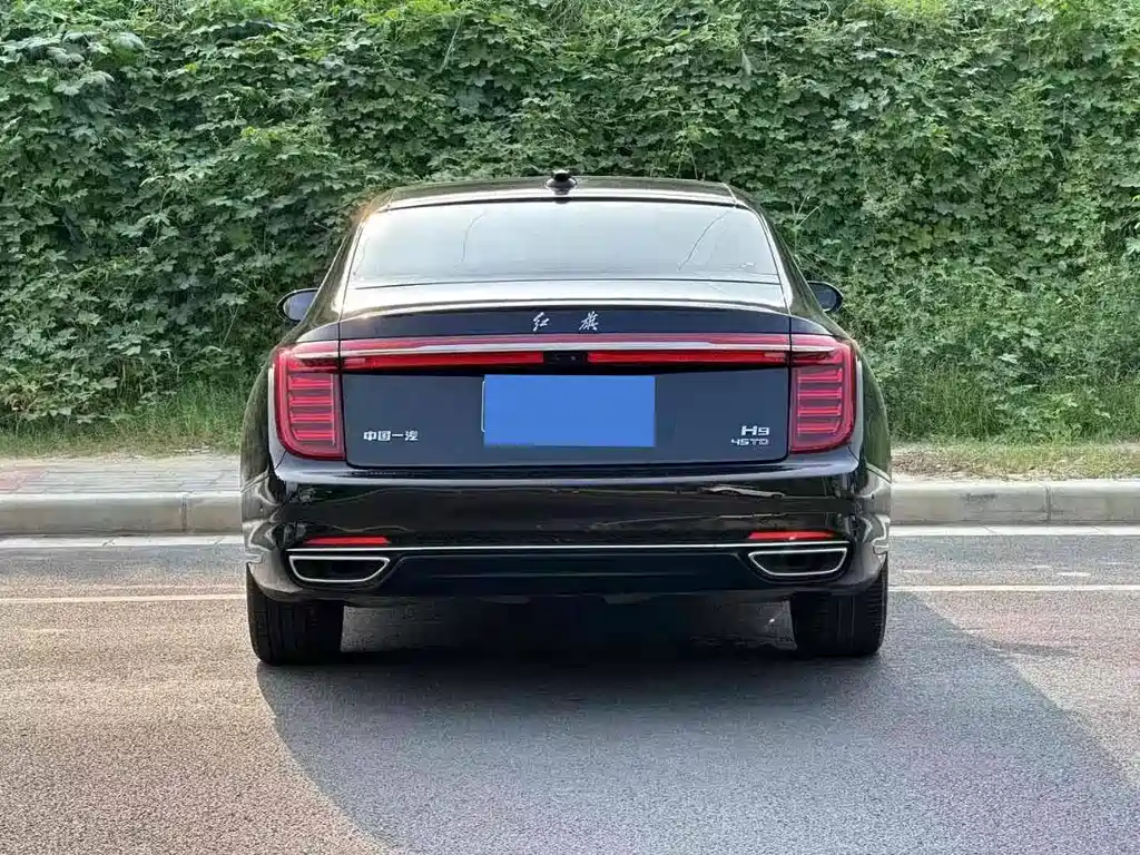 Hongqi H9 2.0 T Connected Flagship Enjoyment