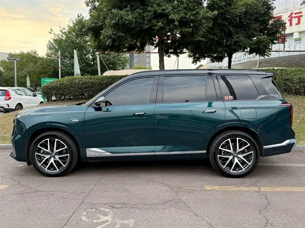 Trumpchi ES9 PHEV 143 km Max