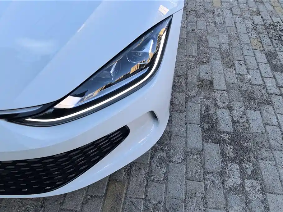 Lamando Lamando L 280 TSI DSG Spicy Cool