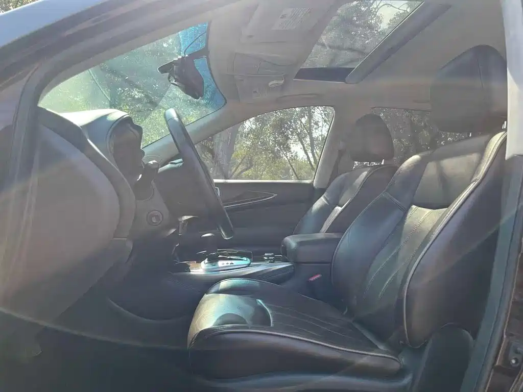 Infiniti QX60 (Import) 2.5 S C Hybrid 2 WD Outstanding