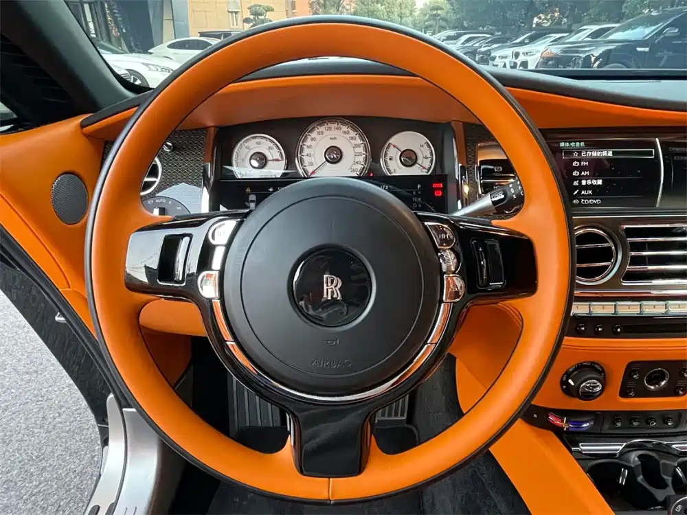 Wraith 6.6 T Black Badge