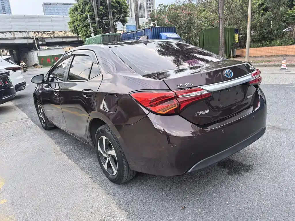 Levin Facelift Dual Engine 1.8 H GS E-CVT Elite Sunroof CN-V