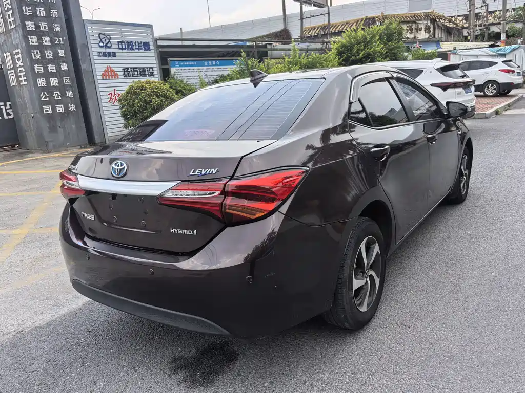 Levin Facelift Dual Engine 1.8 H GS E-CVT Elite Sunroof CN-V