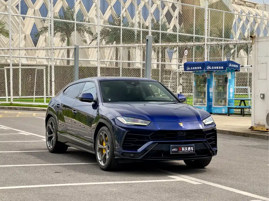 Urus 4.0 T V8