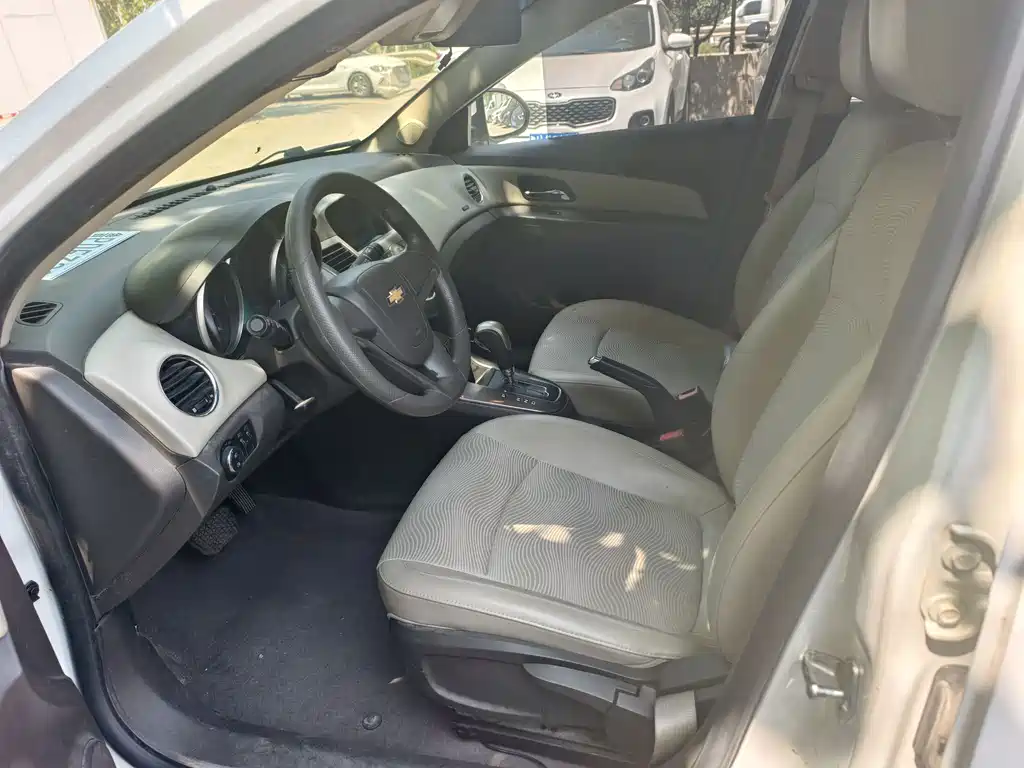 Cruze 1.5 L Classic SE AT