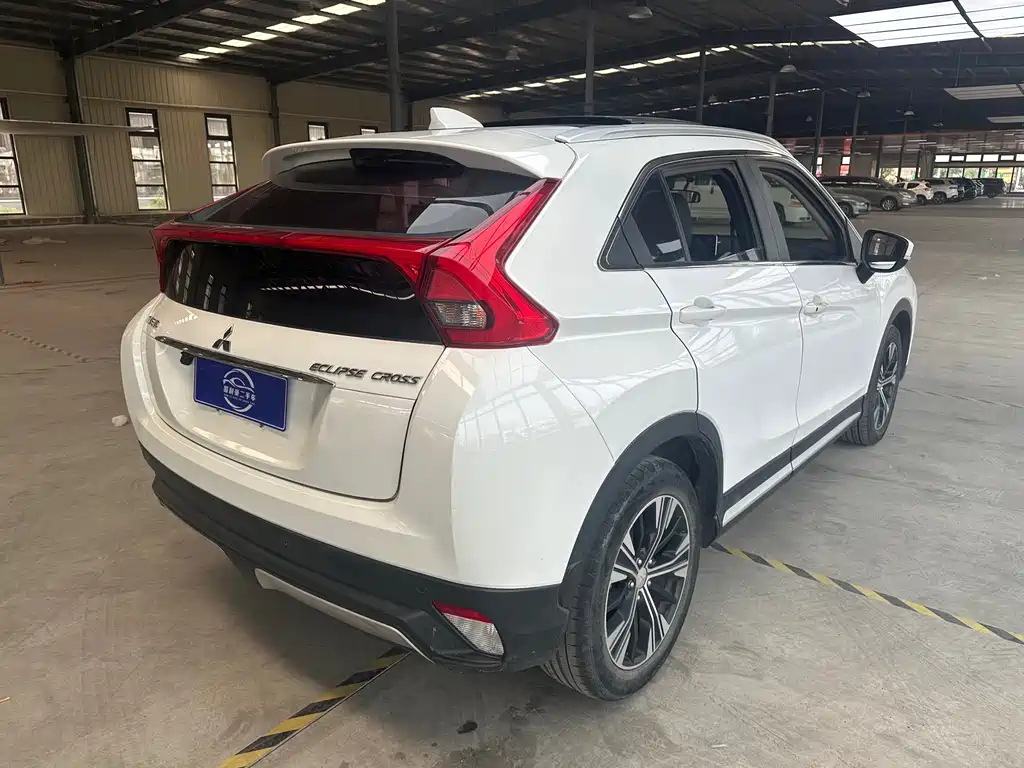 Eclipse Cross 1.5 T CVT 2 WD Dream CN-VI