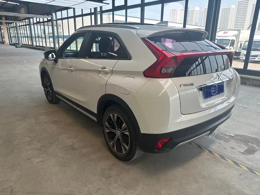 Eclipse Cross 1.5 T CVT 2 WD Dream CN-VI