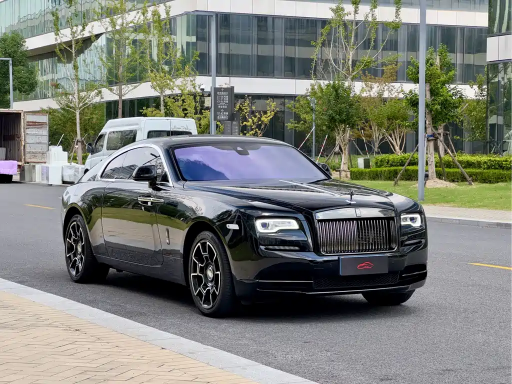 Wraith 6.6 T Black Badge