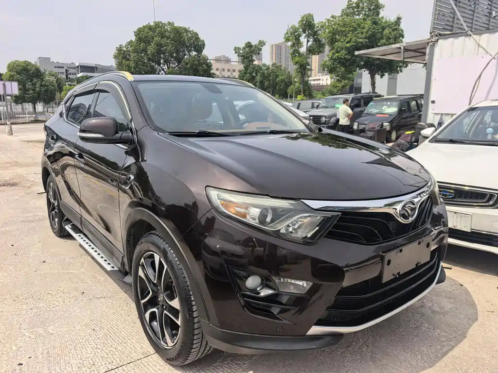 Soueast DX7 1.5 T Auto Glory