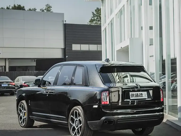 Rolls-Royce Cullinan Black Badge
