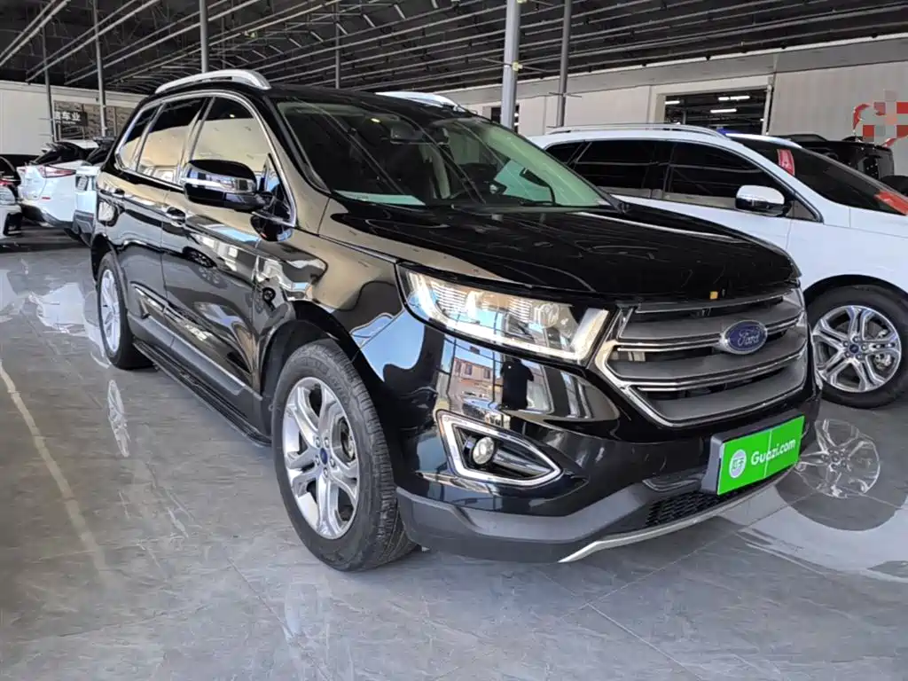 Edge EcoBoost 245 2 WD Grand Sharp 7-seat CN-V