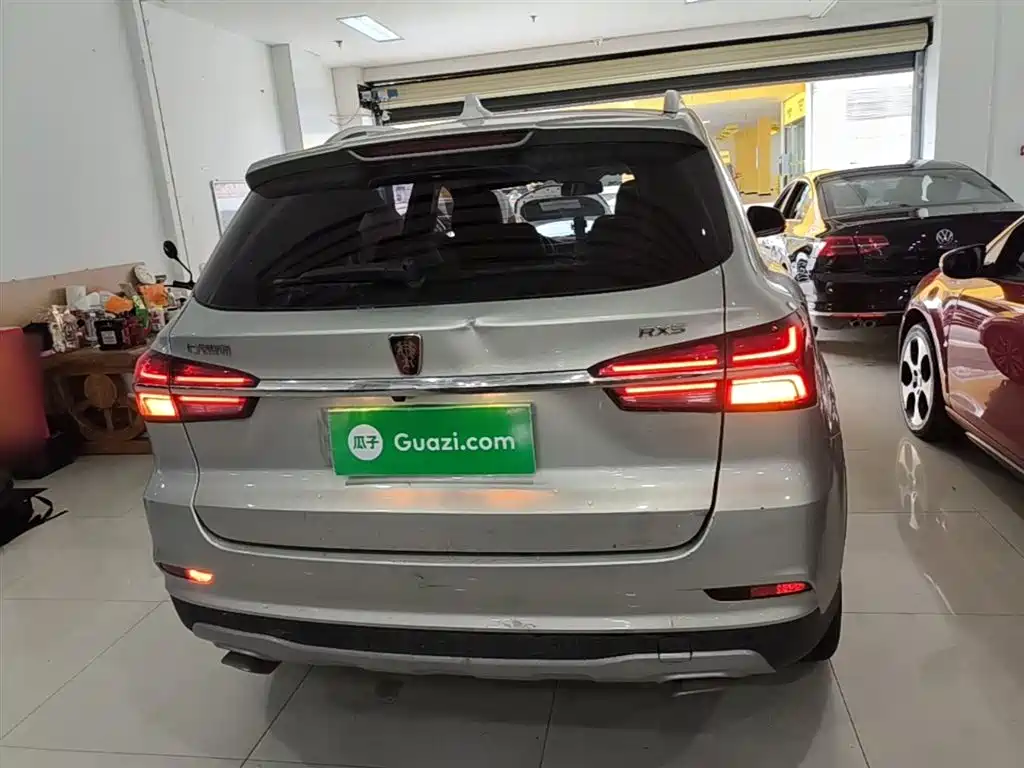 Roewe RX5 20 T Auto 4 G Connected Million