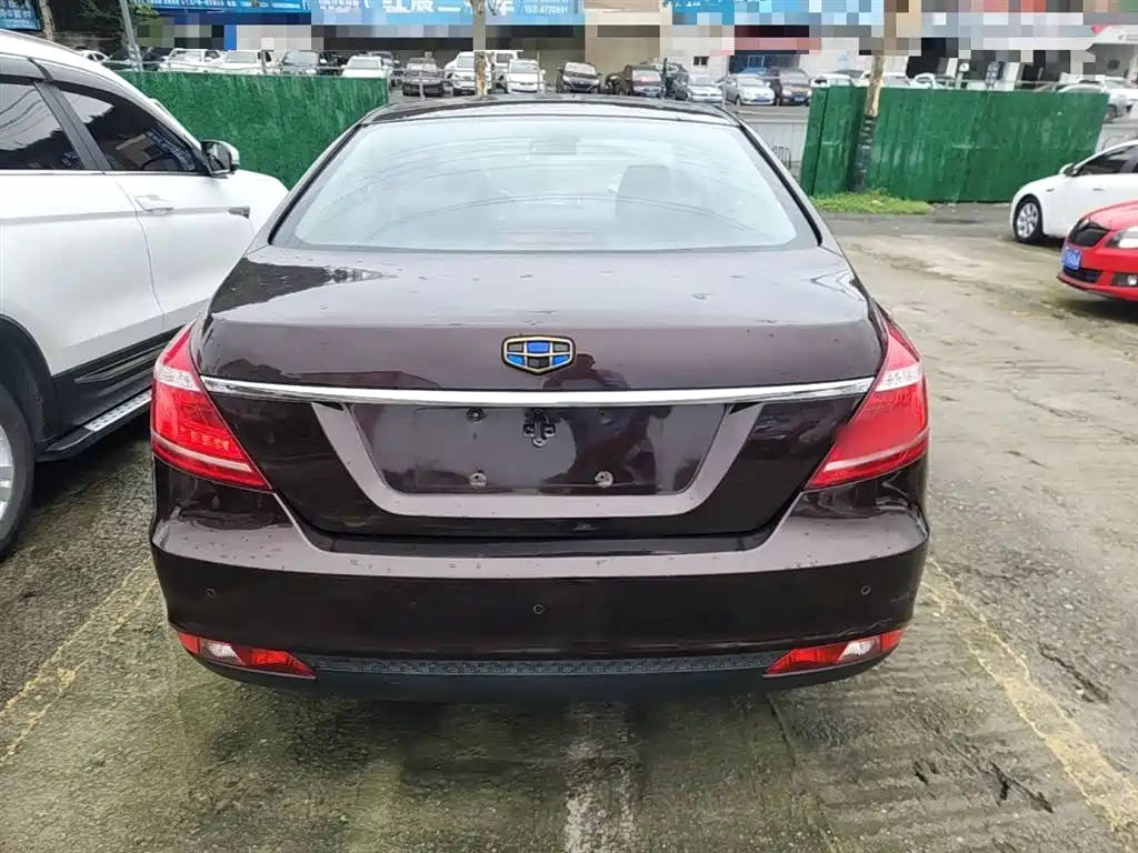 Emgrand Sedan 1.3 T CVT Upward