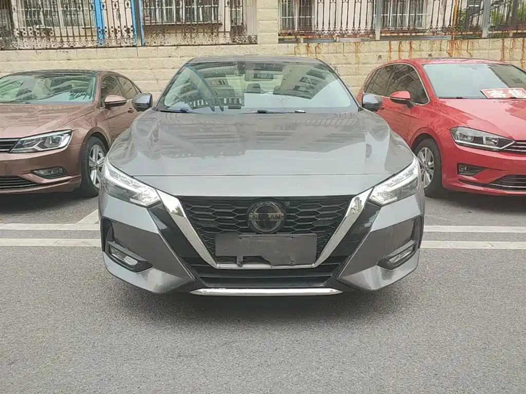 Sylphy 1.6 L TOP CVT Luxury Enjoyment