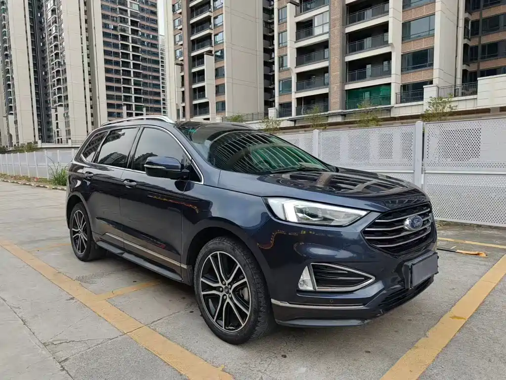 Edge EcoBoost 245 2 WD Grand Sharp 7-seat