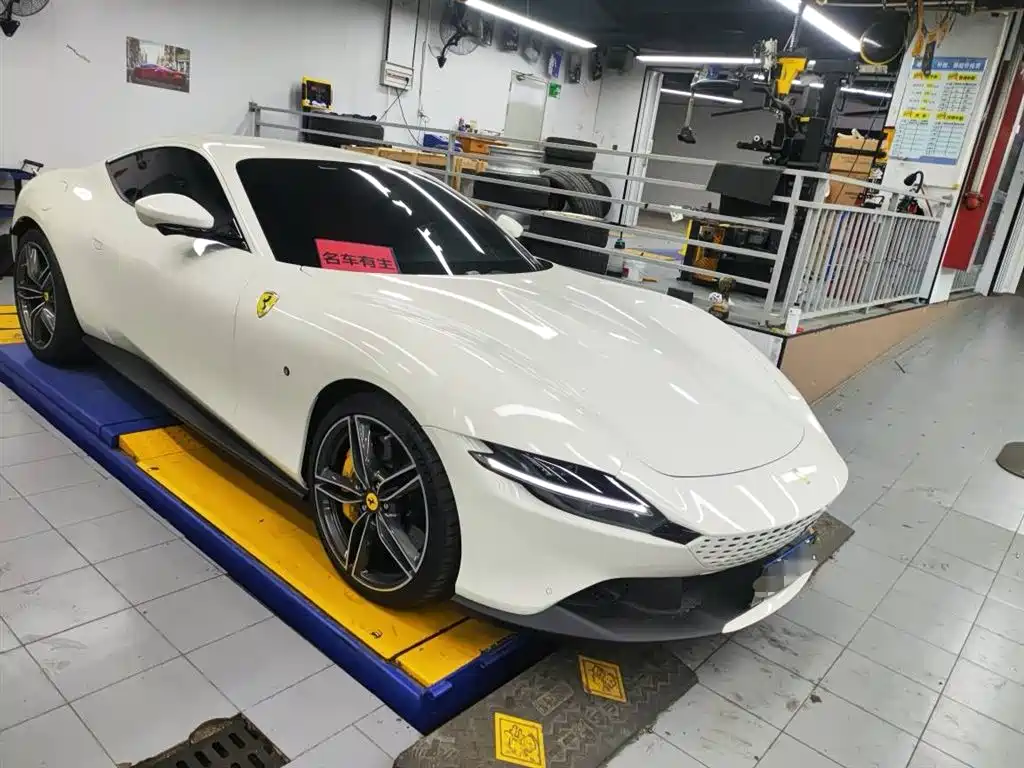Roma 3.9 T V8