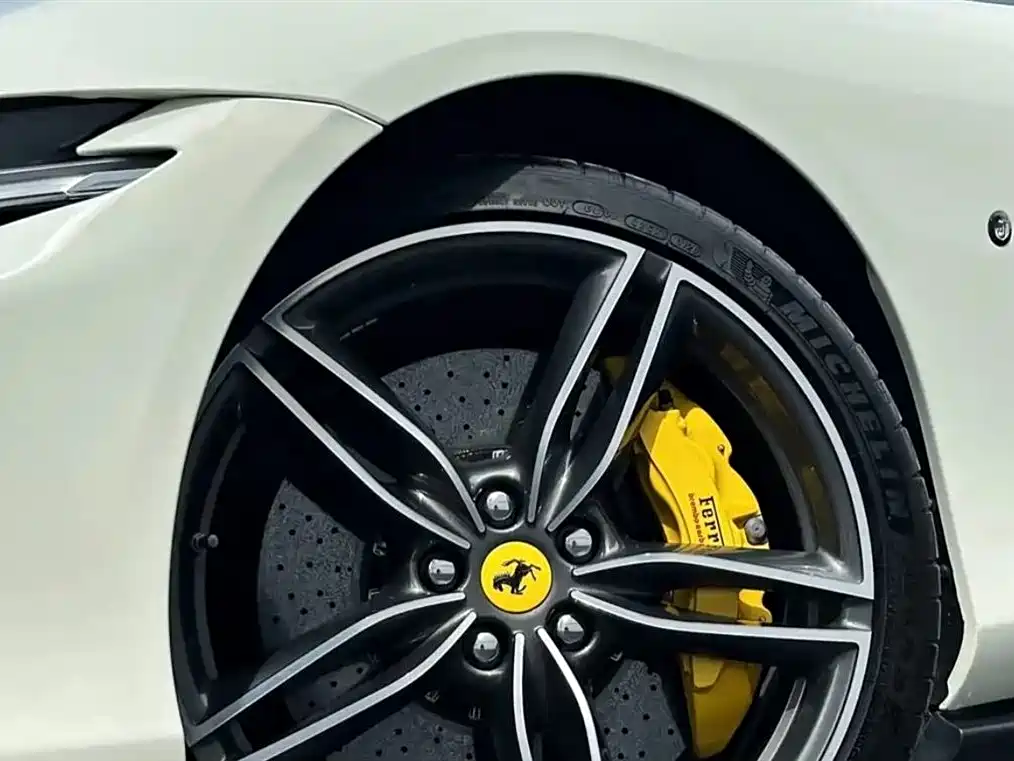 Roma 3.9 T V8