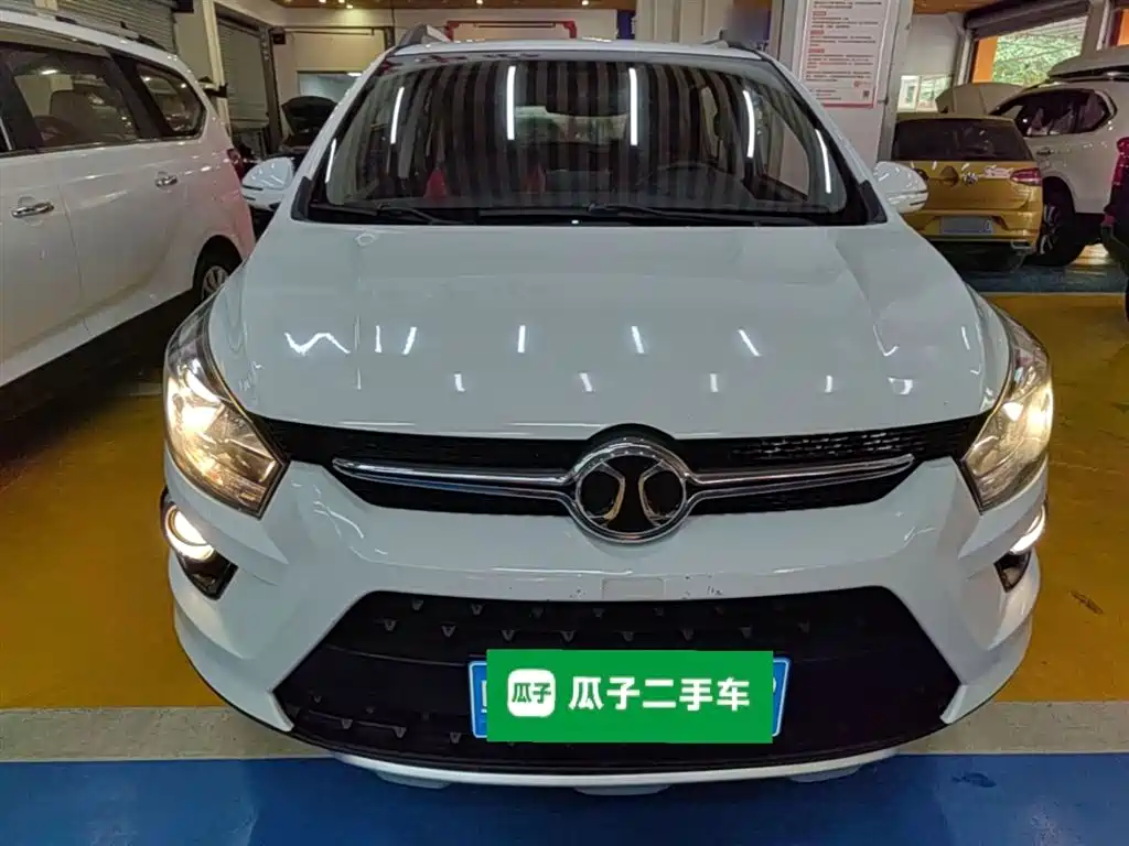 Senova X25 绅宝X25 2015款 1.5 L 手动舒适型