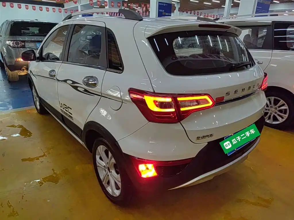 Senova X25 绅宝X25 2015款 1.5 L 手动舒适型