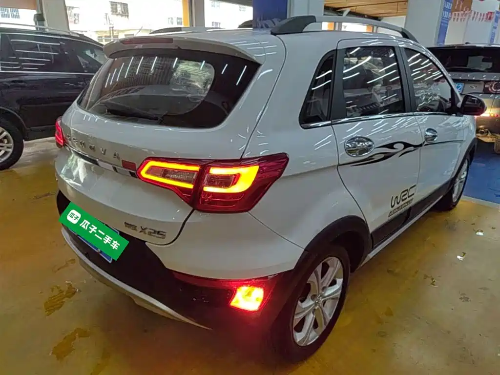 Senova X25 绅宝X25 2015款 1.5 L 手动舒适型