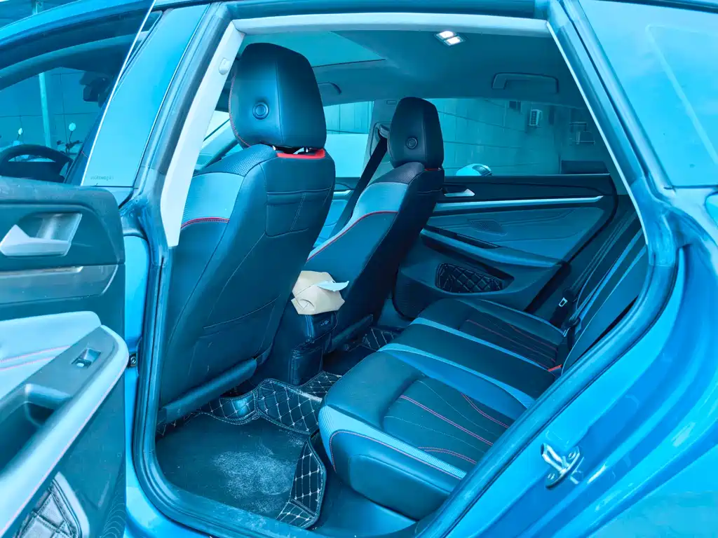 Lamando Lamando L 280 TSI DSG Dazzle Hot