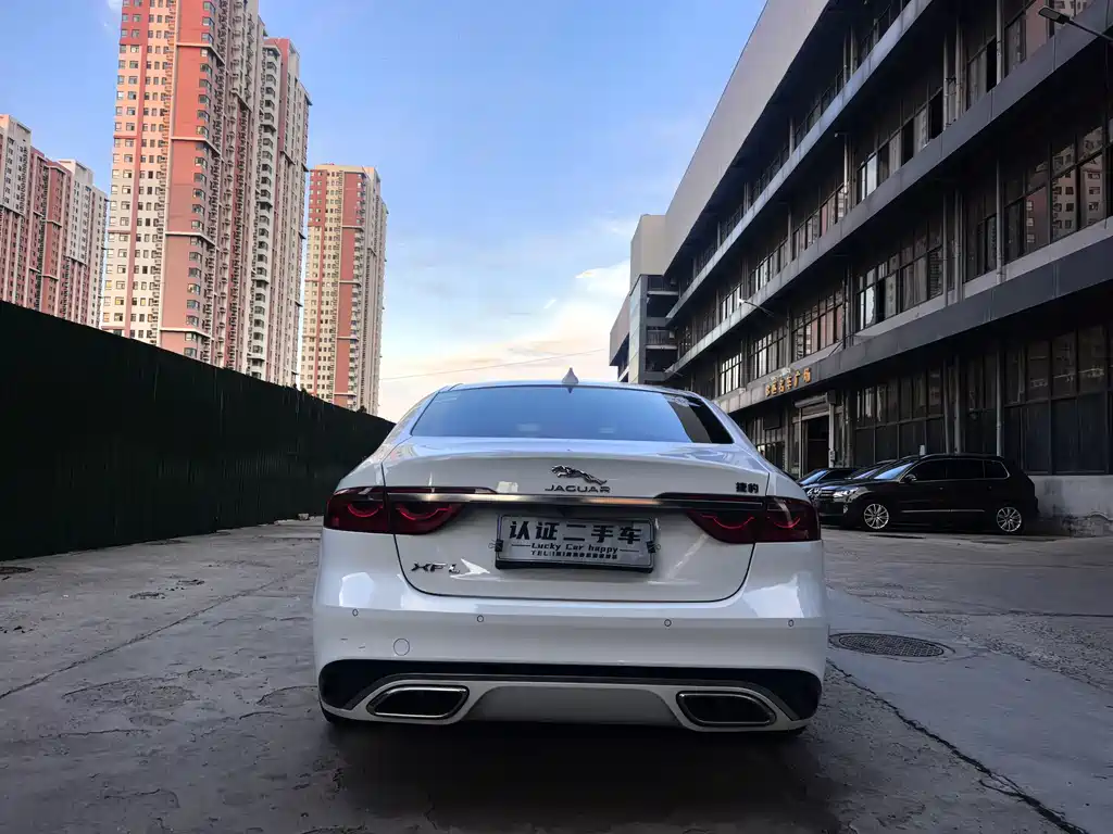 Jaguar XFL XFL 2.0 T P250 2 WD Elite Sport