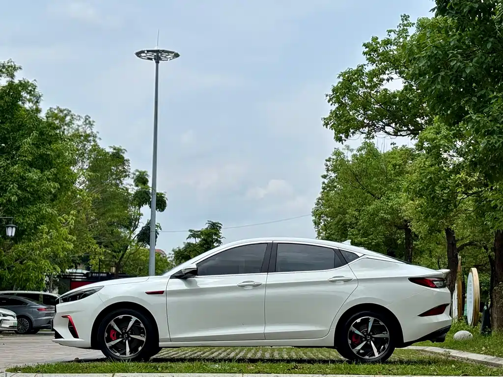 Sehol A5 1.5 T CVT Distinguished Connected