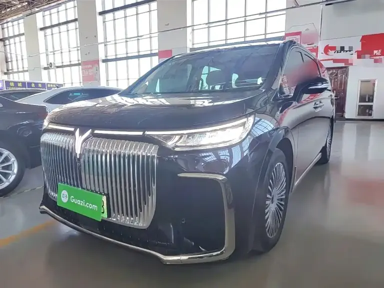 Voyah Dreamer PHEV 4 WD Distinguished Kunpeng